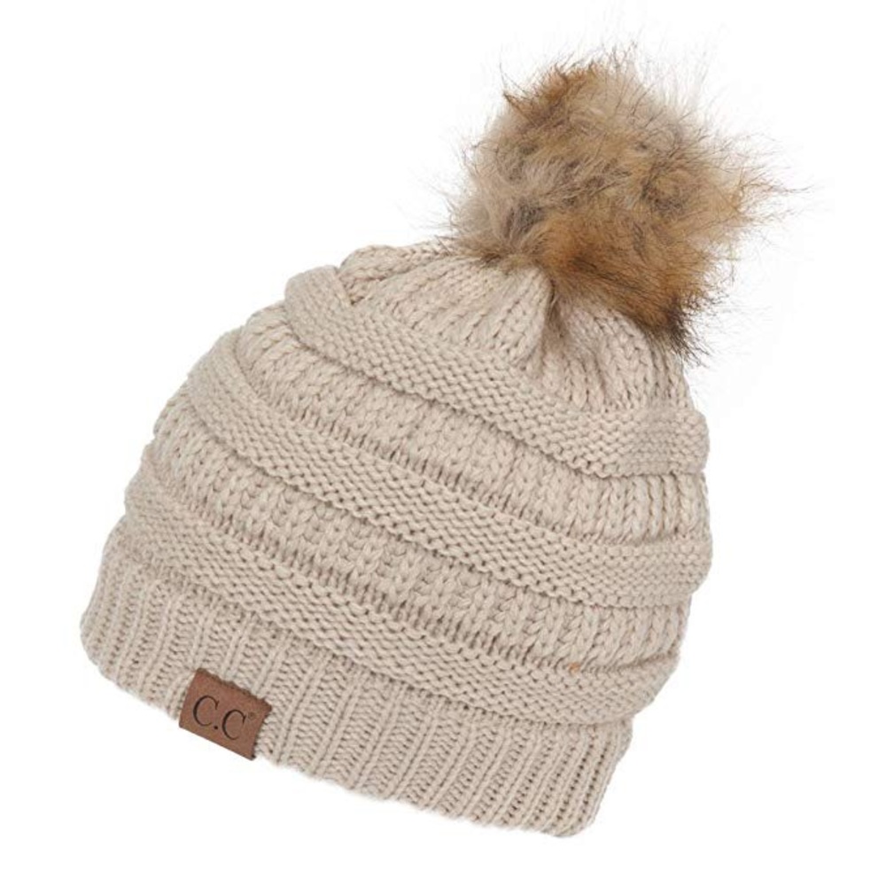 Beanie with a puff